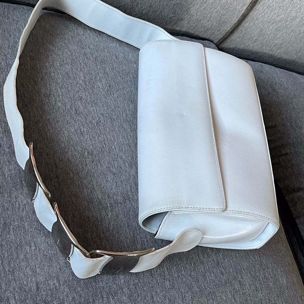 Unique Vintage White Leather Ferragamo Shoulder Bag.